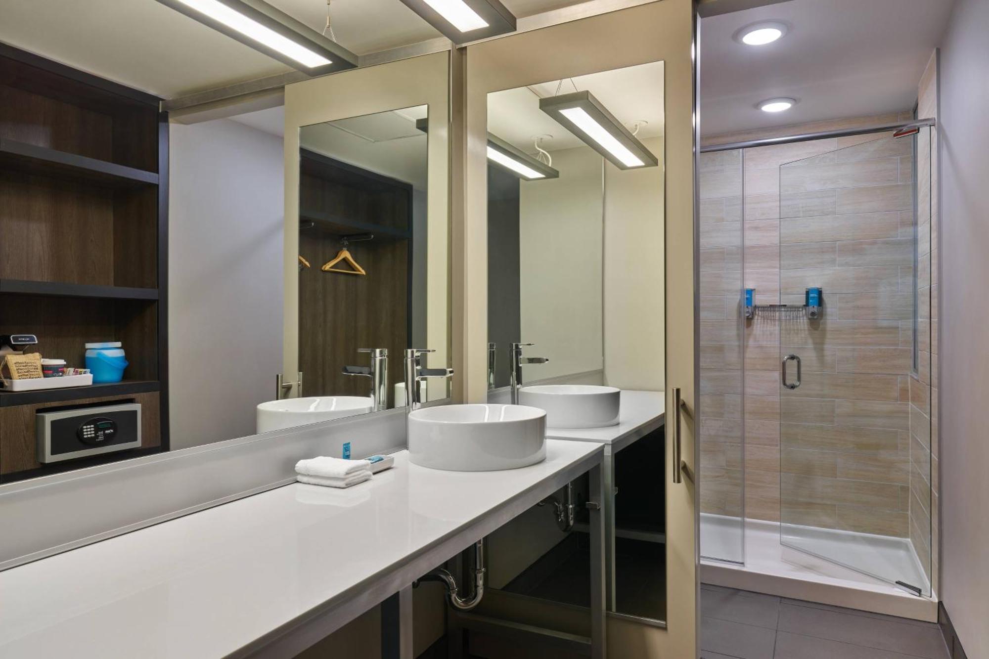 Aloft Richardson Hotel Ngoại thất bức ảnh